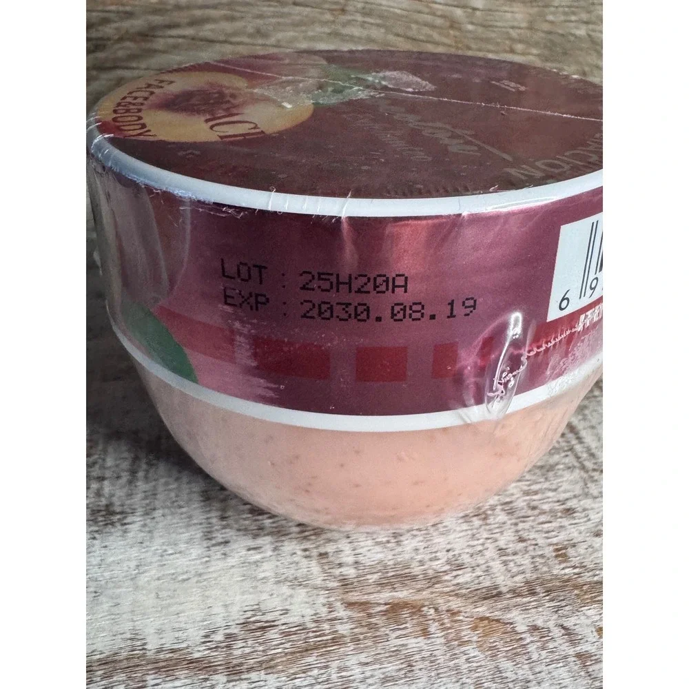 Meike Glamour Melocoton Face + Body Scrub | Peach | Full Size SEALED | MSRP $18